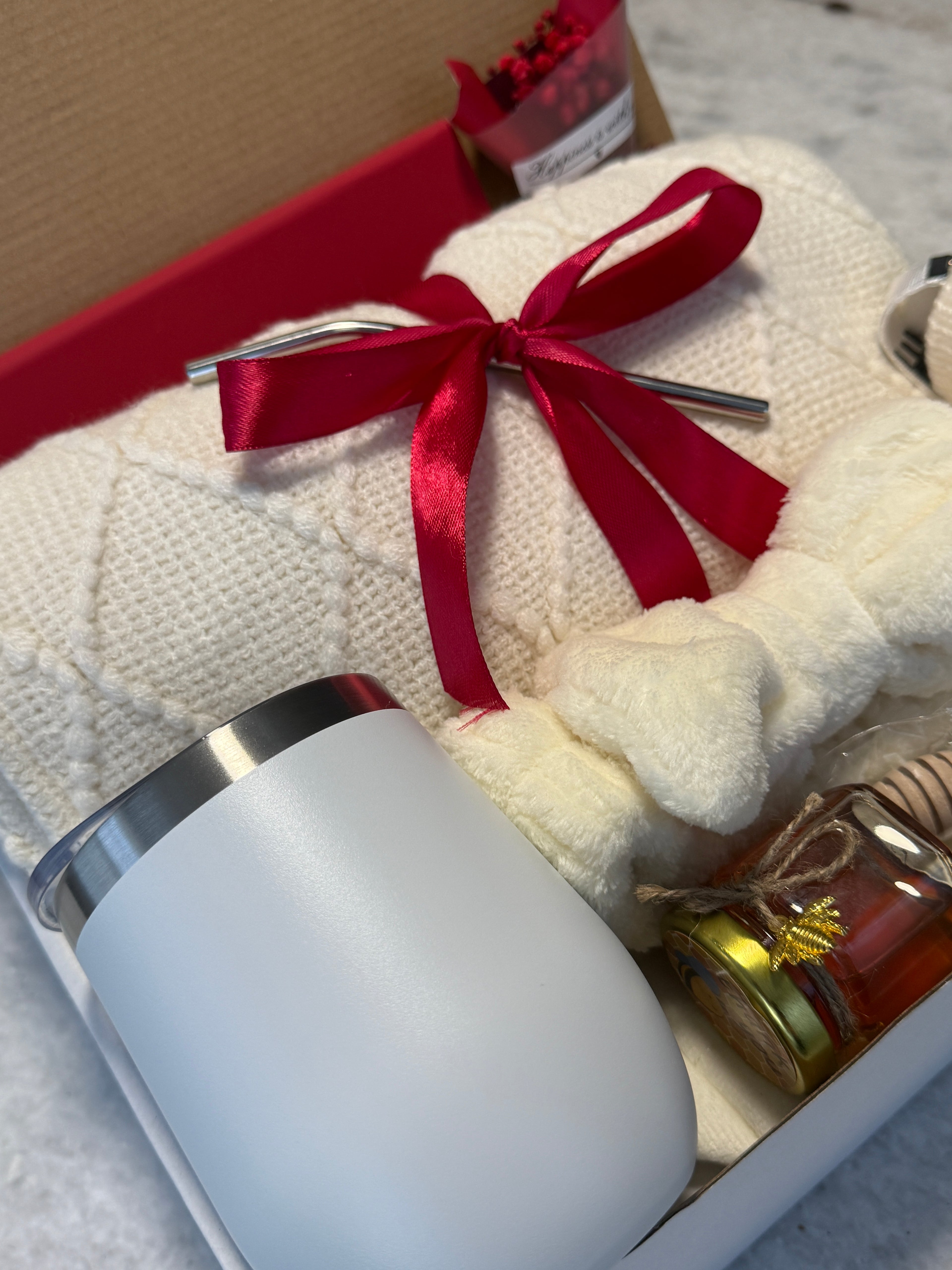Cozy Luxury Gift Box – Warm, Thoughtful & Ready to Gift,Birthday Gift,Valentine’s gift